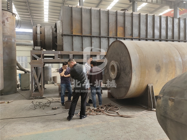 歡迎安徽客戶來我公司了解新型的垃圾炭化設備